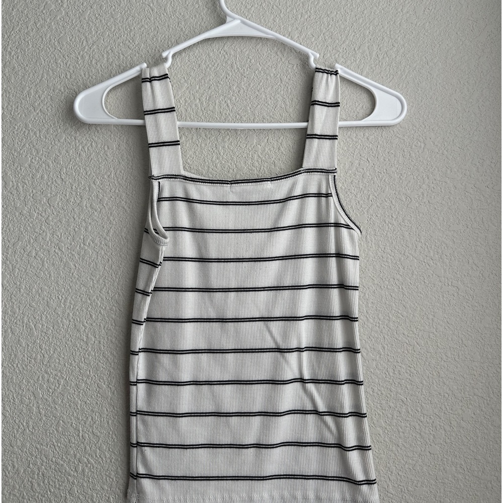 CAUTION TO THE WIND STRIPPED TANK TOP